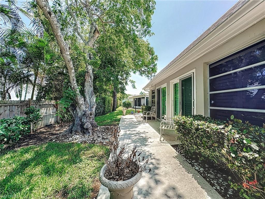 9 Knights Bridge Rd, Unit 30, Naples, FL 34112 Photo