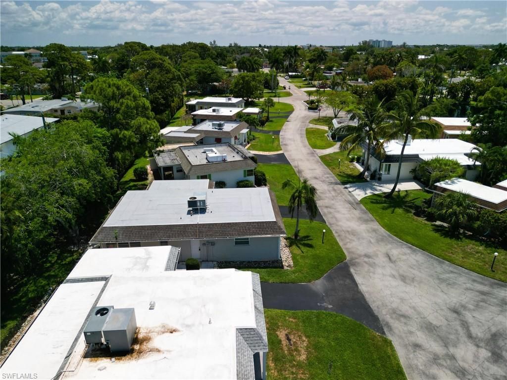 9 Knights Bridge Rd, Unit 30, Naples, FL 34112 Photo