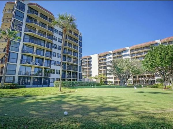 859 Jeffery St, Unit 214, Boca Raton, FL 33487