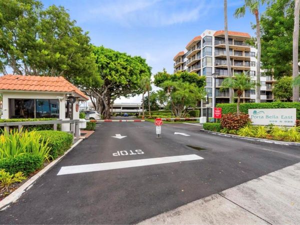 859 Jeffery Street, Unit 214, Boca Raton, FL 33487