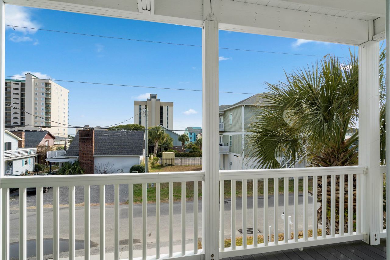 1010 Perrin Dr. Photo 4