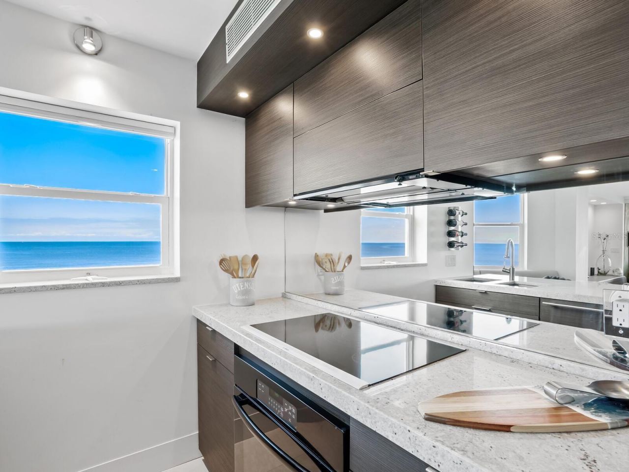 1770 Benjamin Franklin Drive, Unit 401, Sarasota, FL 34236 Photo