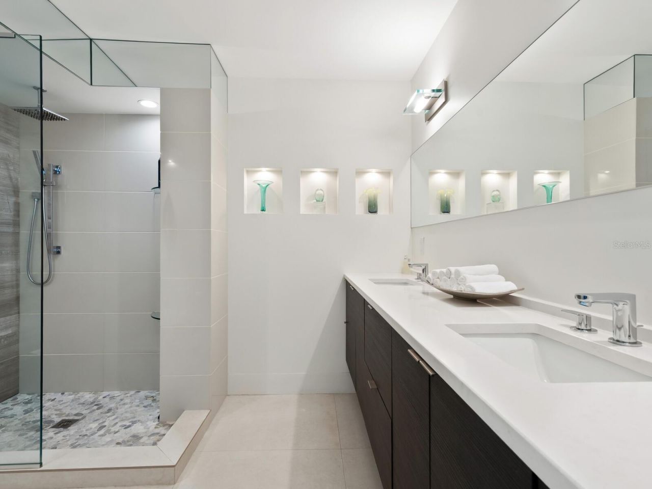 1770 Benjamin Franklin Drive, Unit 401, Sarasota, FL 34236 Photo