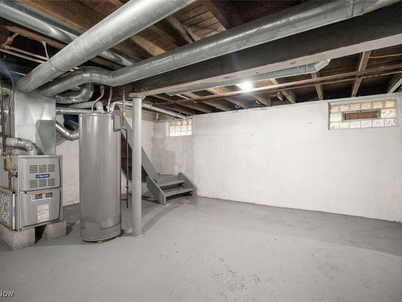 4502 Bush Avenue, Cleveland, OH 44109 Photo 22