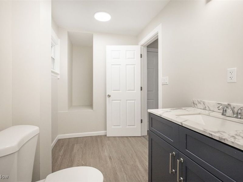 4502 Bush Avenue, Cleveland, OH 44109 Photo 7