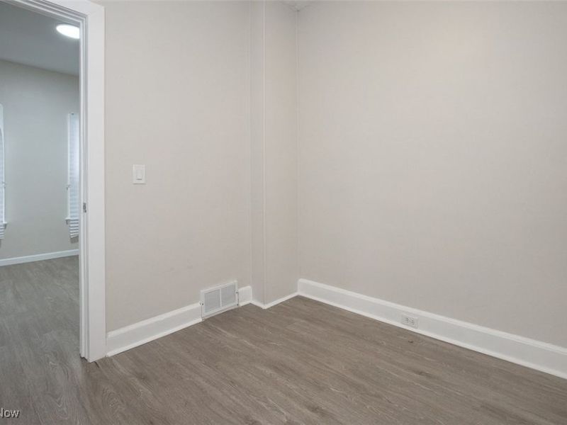 4502 Bush Avenue, Cleveland, OH 44109 Photo 8