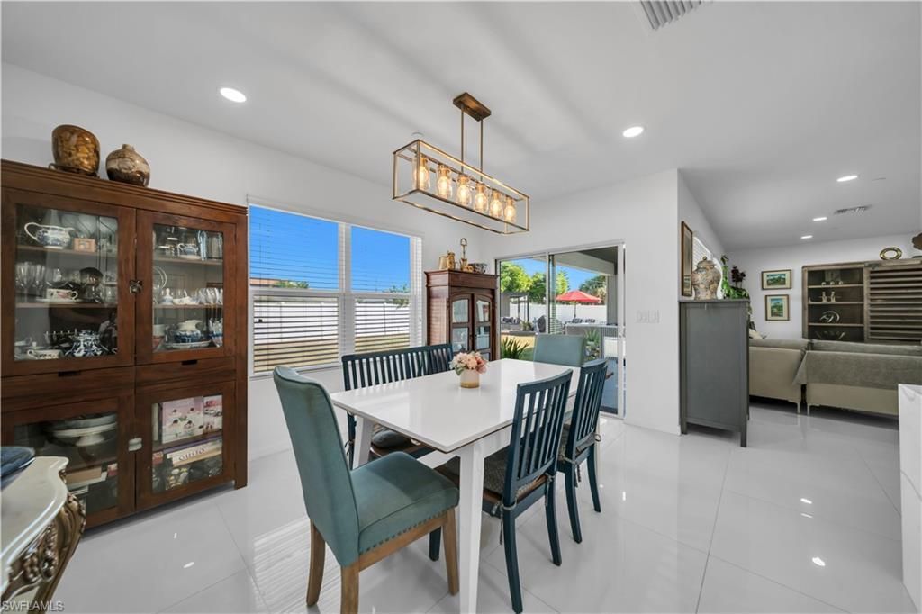 221 SW 21st Ter , Cape Coral, FL 33991 Photo