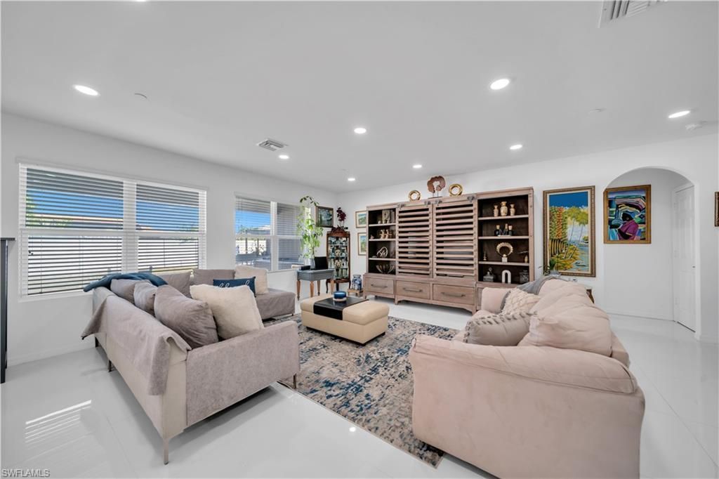 221 SW 21st Ter , Cape Coral, FL 33991 Photo