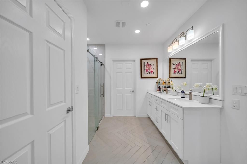 221 SW 21st Ter , Cape Coral, FL 33991 Photo