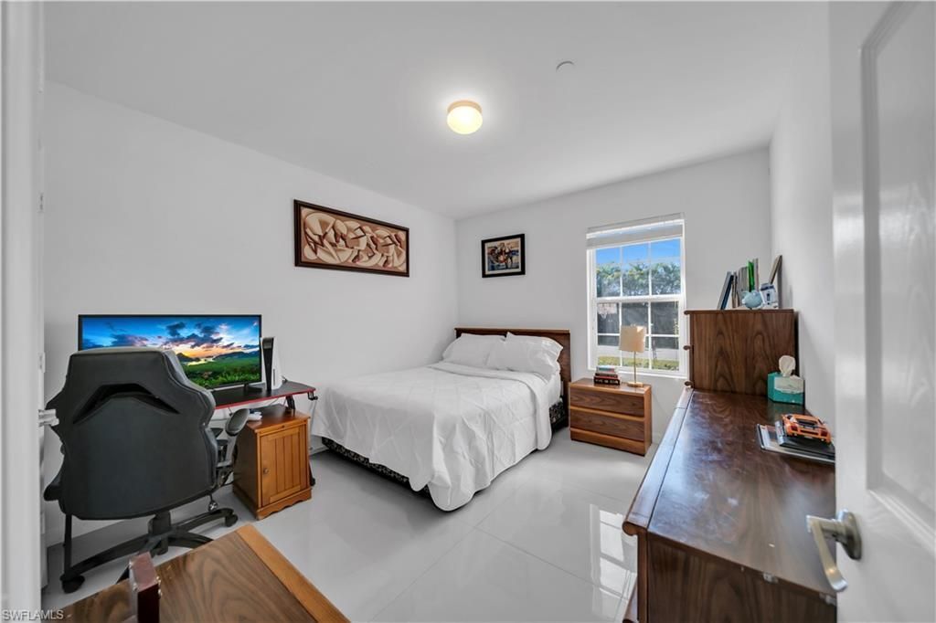 221 SW 21st Ter , Cape Coral, FL 33991 Photo