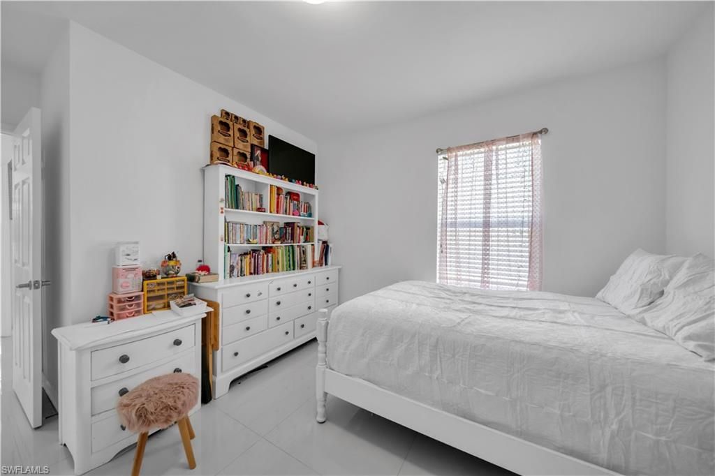 221 SW 21st Ter , Cape Coral, FL 33991 Photo