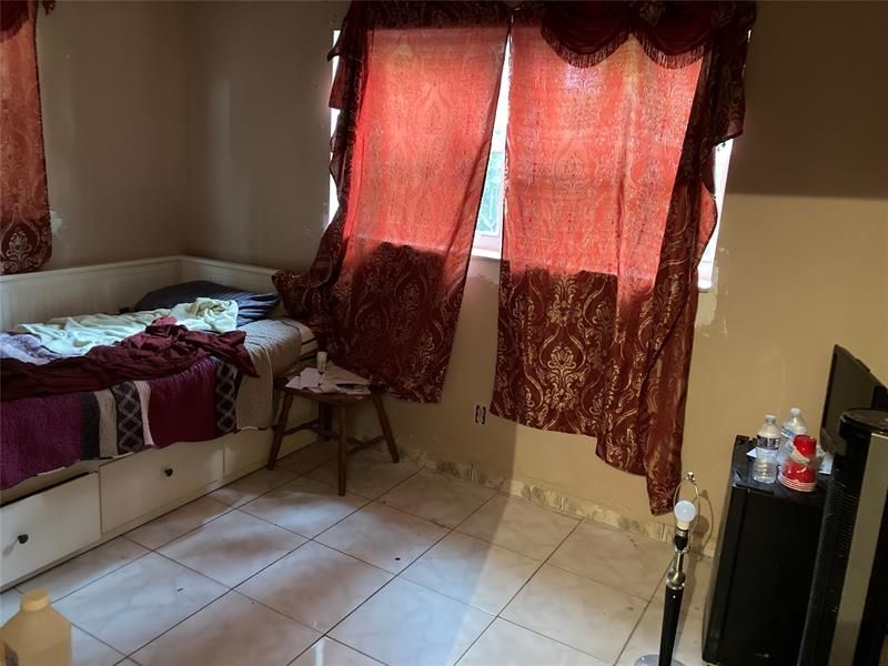 3501 NW 32nd Street, Lauderdale Lakes, FL 33309 Photo