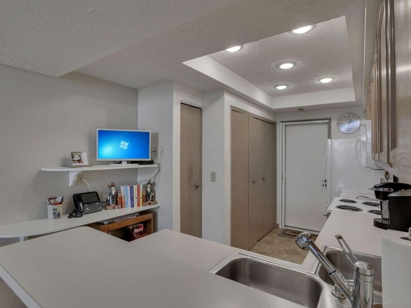 3757 Mill Stream Drive, Unit 12, Hilliard, OH 43026 Photo 11