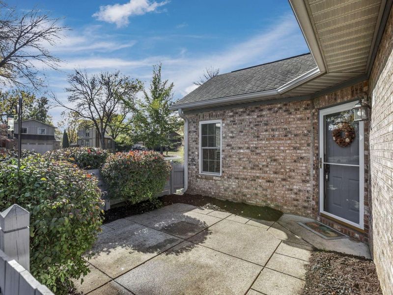 3757 Mill Stream Drive, Unit 12, Hilliard, OH 43026 Photo 3