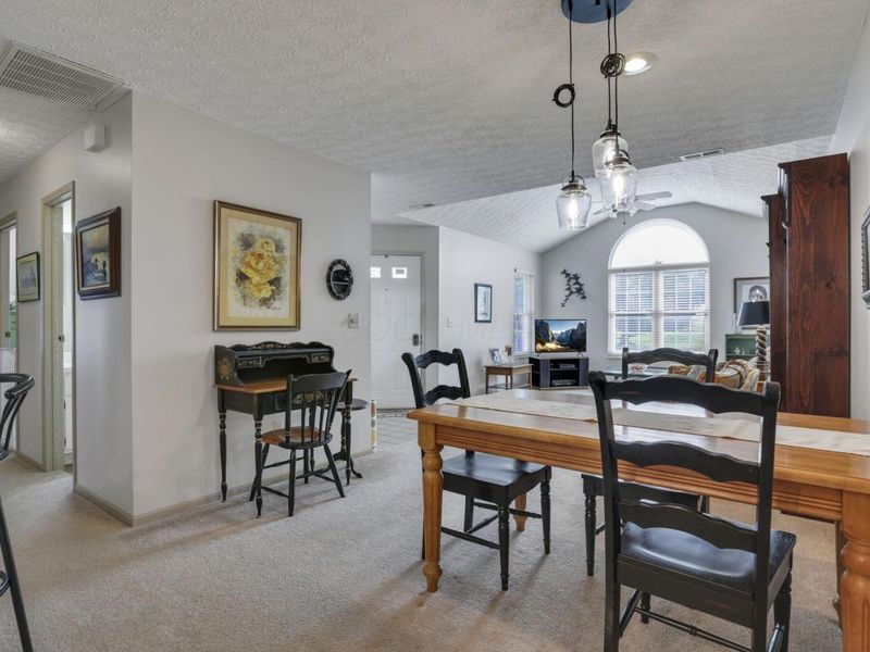 3757 Mill Stream Drive, Unit 12, Hilliard, OH 43026 Photo 8