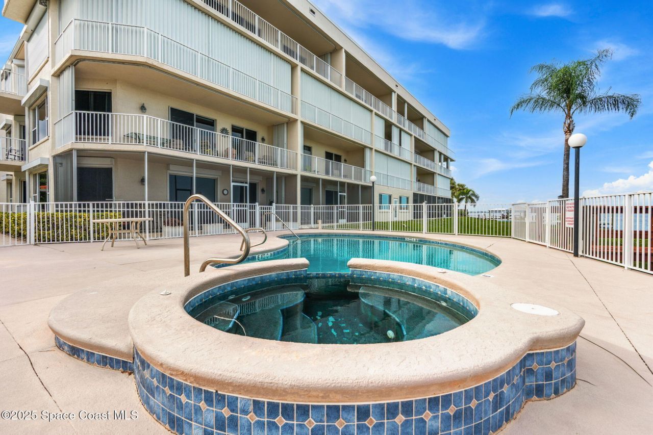 4007 N Harbor City Boulevard, Unit 402, Melbourne, FL 32935 Photo