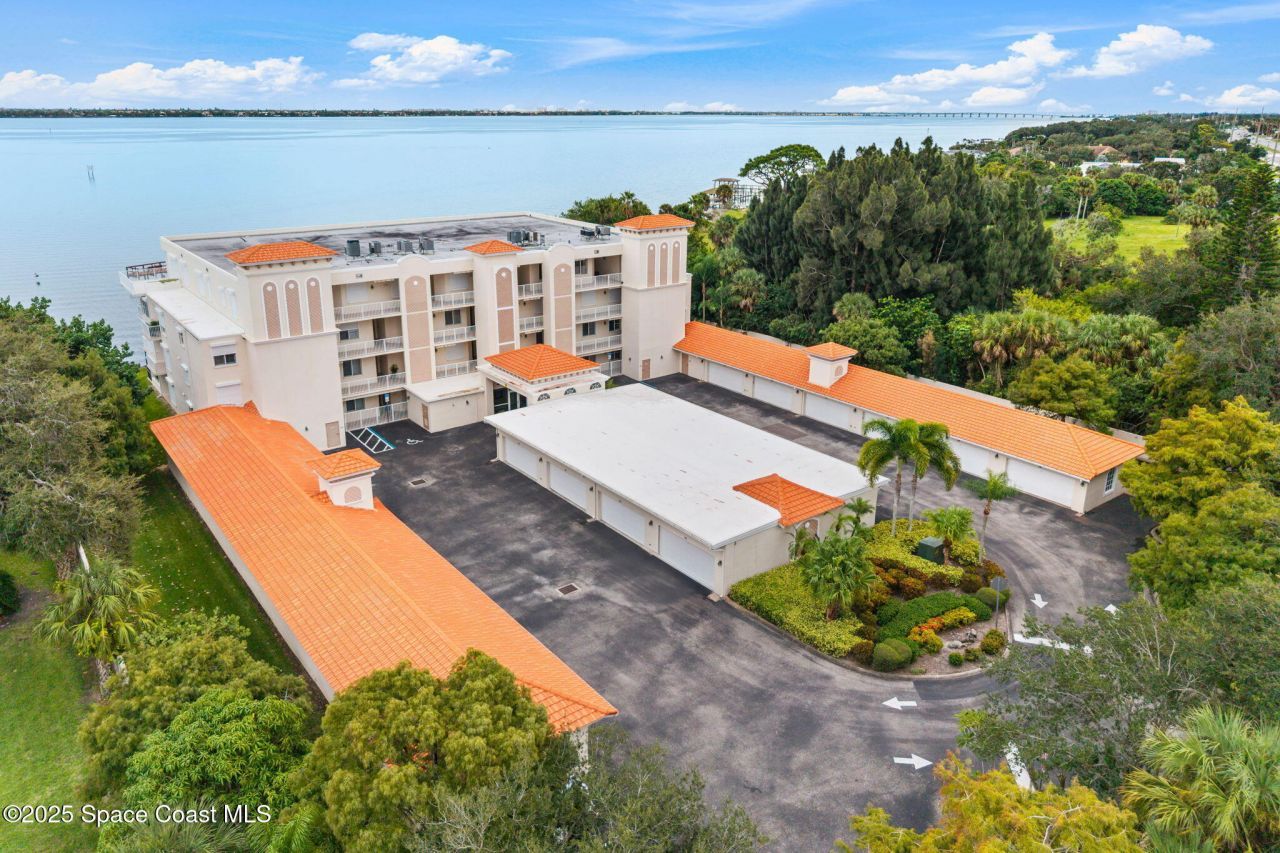 4007 N Harbor City Boulevard, Unit 402, Melbourne, FL 32935 Photo