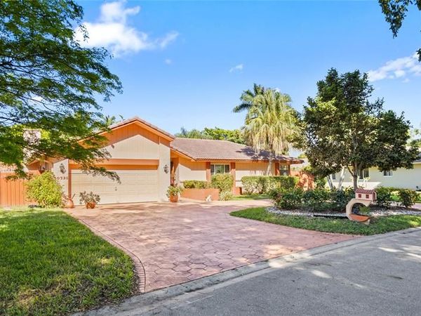 10731 NW 17th St, Coral Springs, FL 33071