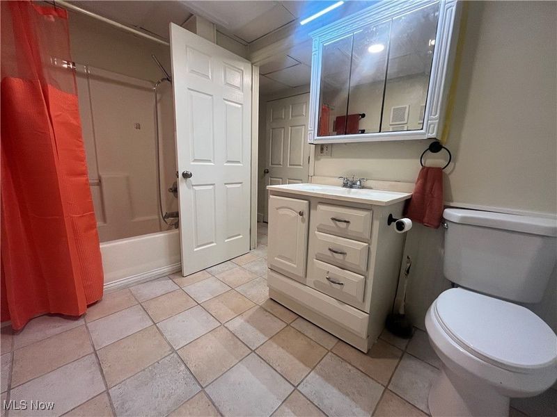 7915 East Pike, Norwich, OH 43767 Photo 16