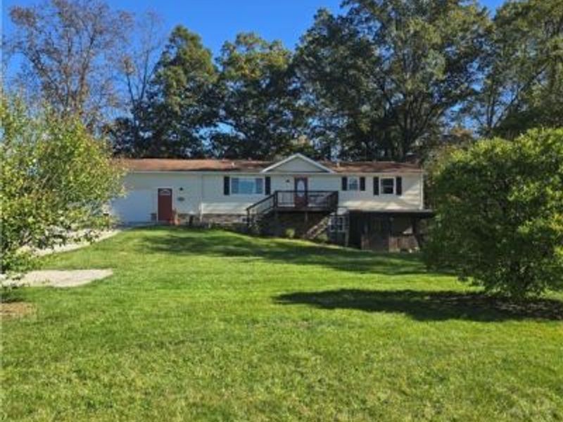 7915 East Pike, Norwich, OH 43767 Photo 2