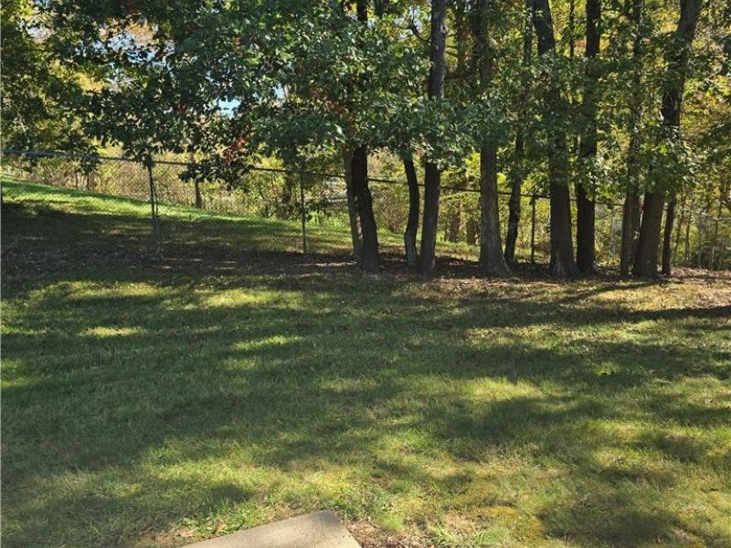 7915 East Pike, Norwich, OH 43767 Photo 22