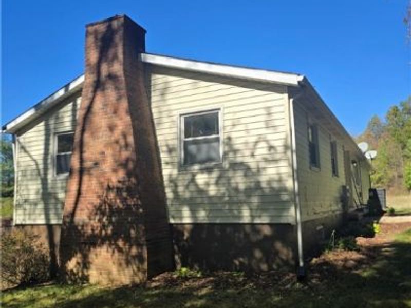 7915 East Pike, Norwich, OH 43767 Photo 23