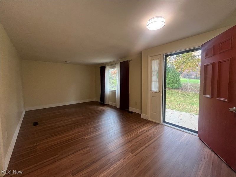 7915 East Pike, Norwich, OH 43767 Photo 4