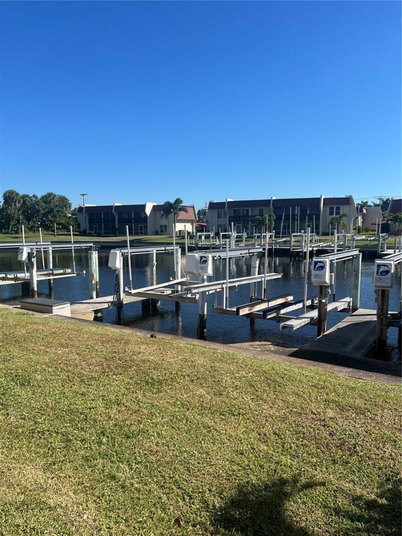 220 Coldeway Drive, Unit 123, Punta Gorda, FL 33950 Photo