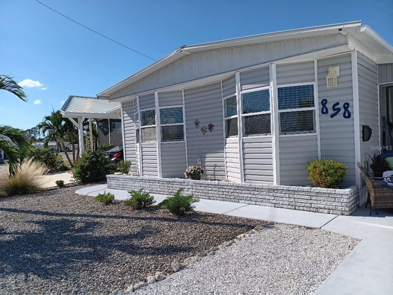 858 S Green Circle, Venice, FL 34285 Main Photo