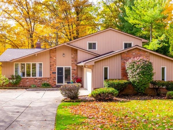 32760 Ledge Hill Drive, Solon, OH 44139