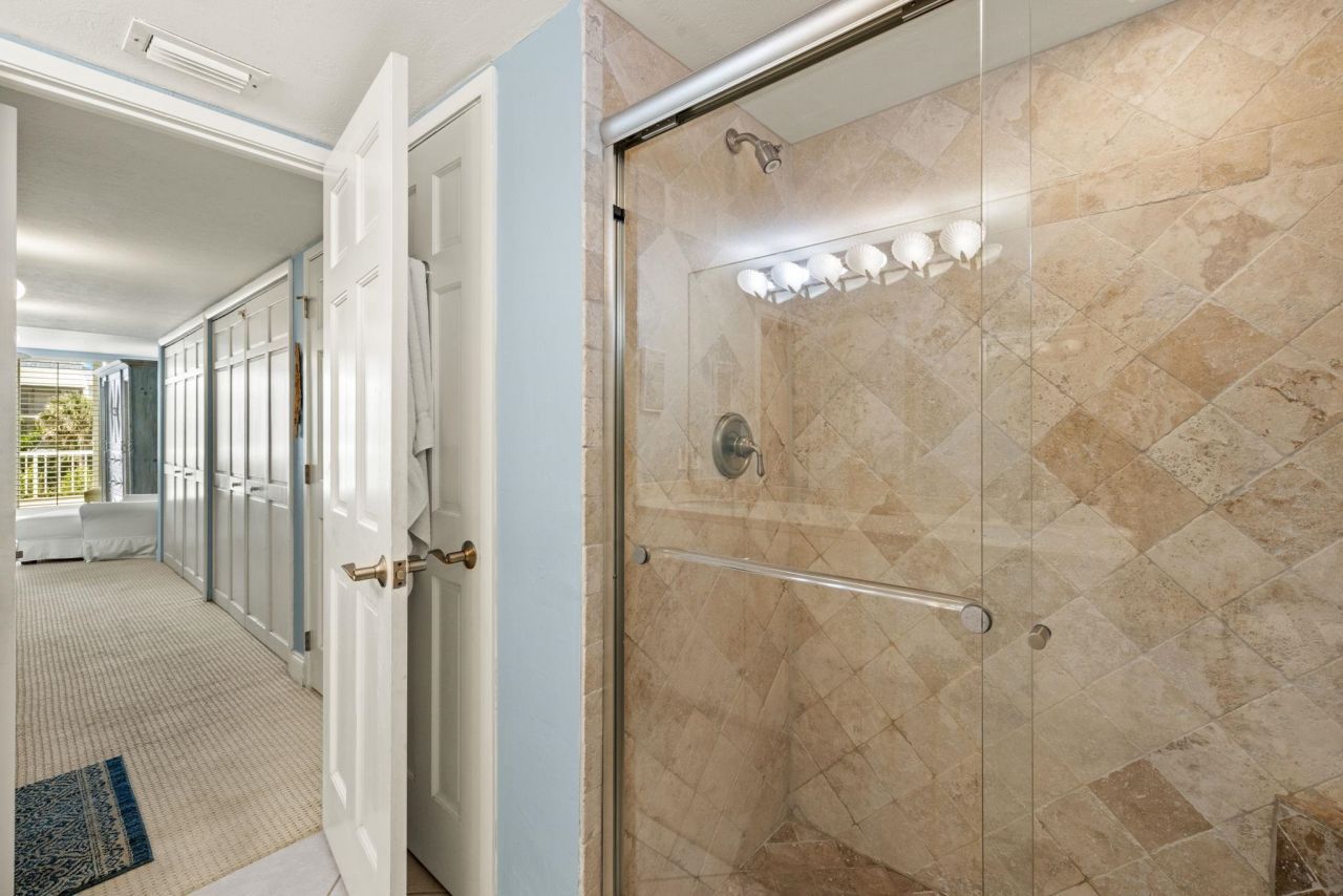 200 Periwinkle Way, Unit 231, Sanibel, FL 33957 Photo