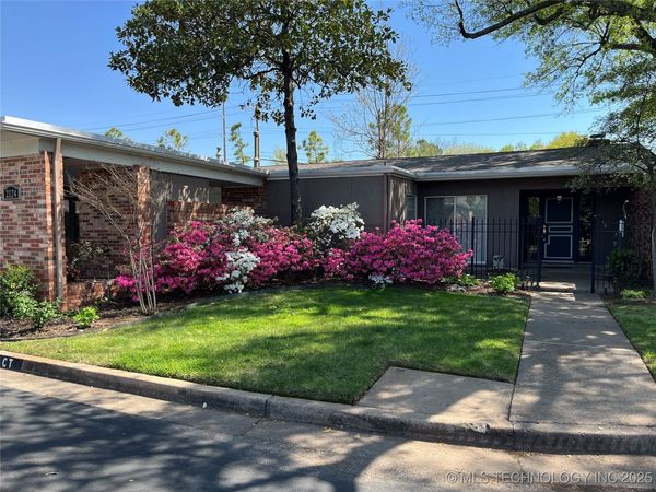 2124 E 60th Court, Unit O-4, Tulsa, OK 74105