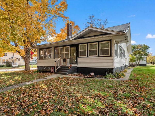 212 3rd Avenue, Melbourne, IA 50162