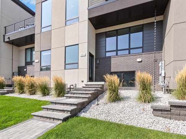 2803 S Terry Ave, Sioux Falls, SD 57106