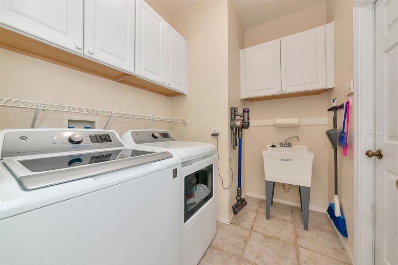 5312 52nd Avenue W, Bradenton, FL 34210 Photo