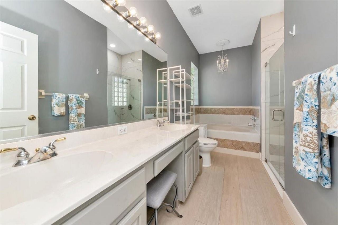 5312 52nd Avenue W, Bradenton, FL 34210 Photo