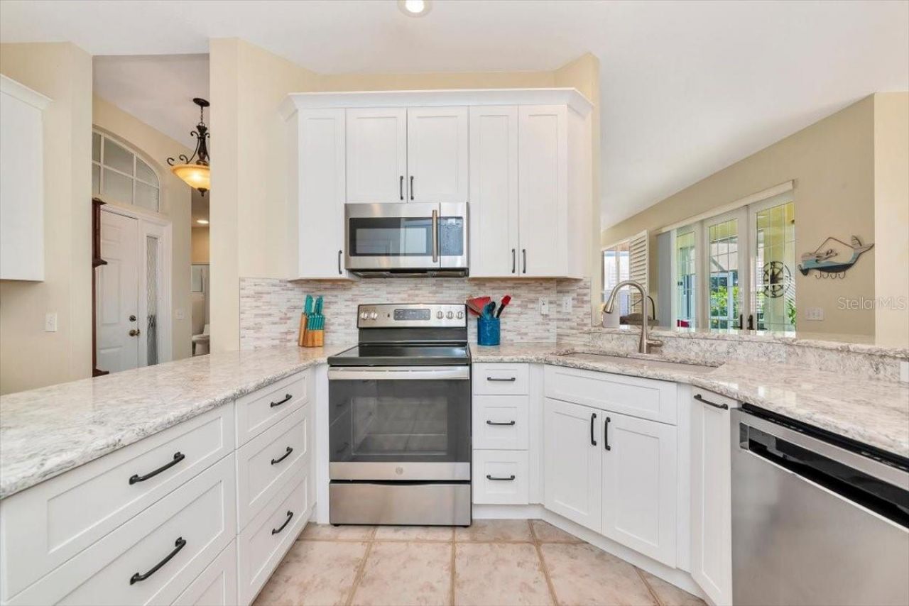 5312 52nd Avenue W, Bradenton, FL 34210 Photo