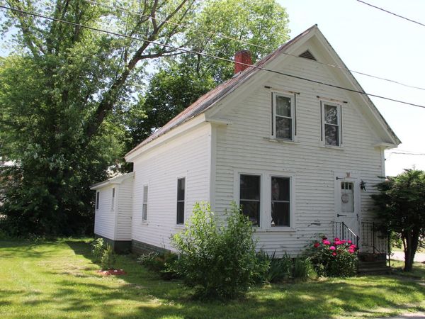 9 Collins Street, Bingham, ME 04920