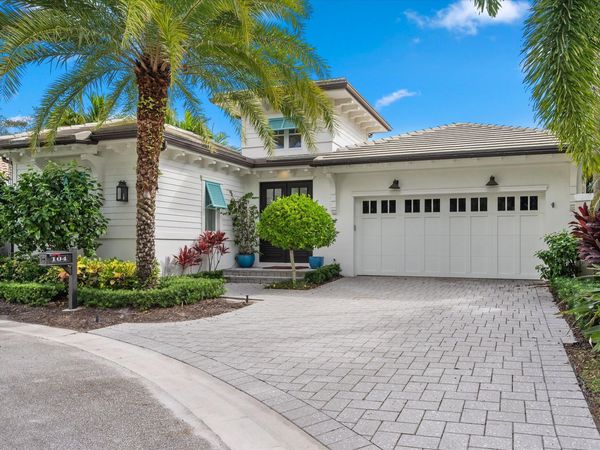 104 Lanitee Circle, Jupiter, FL 33458