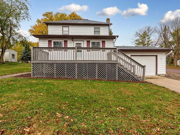 303 3rd Street N, Ellendale, MN 56026