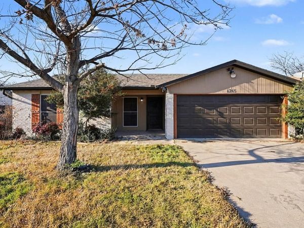6245 Stardust Drive S, Watauga, TX 76148