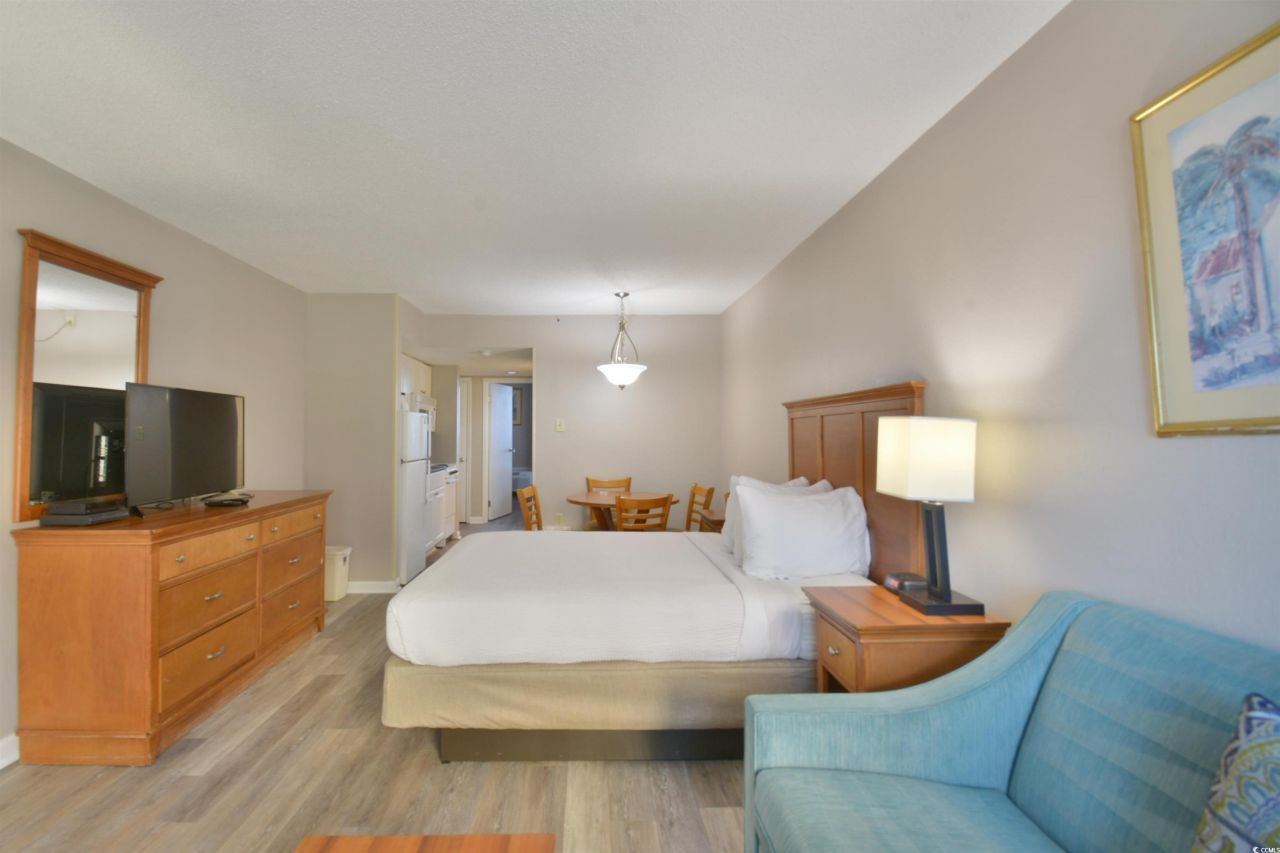 7000 Ocean Blvd. N Photo 7