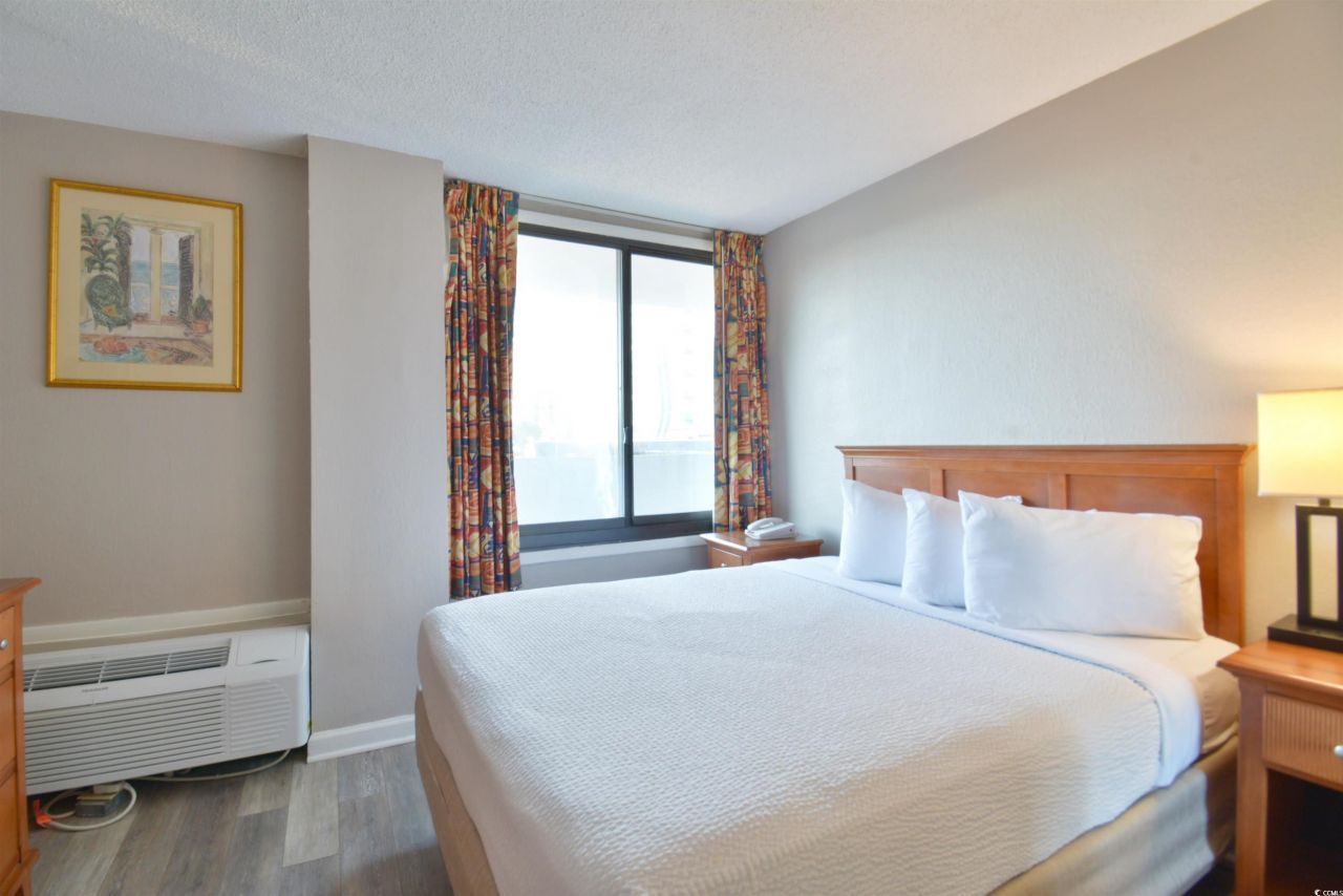 7000 Ocean Blvd. N Photo 9