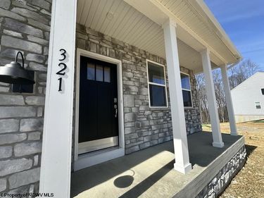 321 Dye Lane, Morgantown, WV 26501