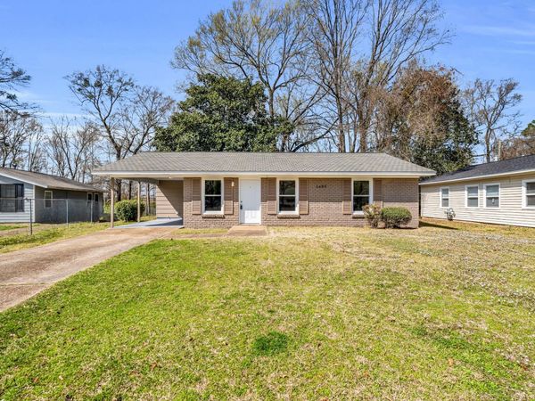 1405 5th St N, Columbus, MS 39701