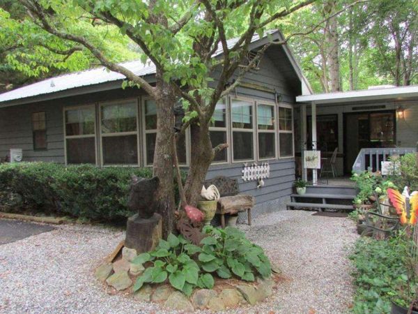 21 Happy Trail, Cleveland, GA 30528