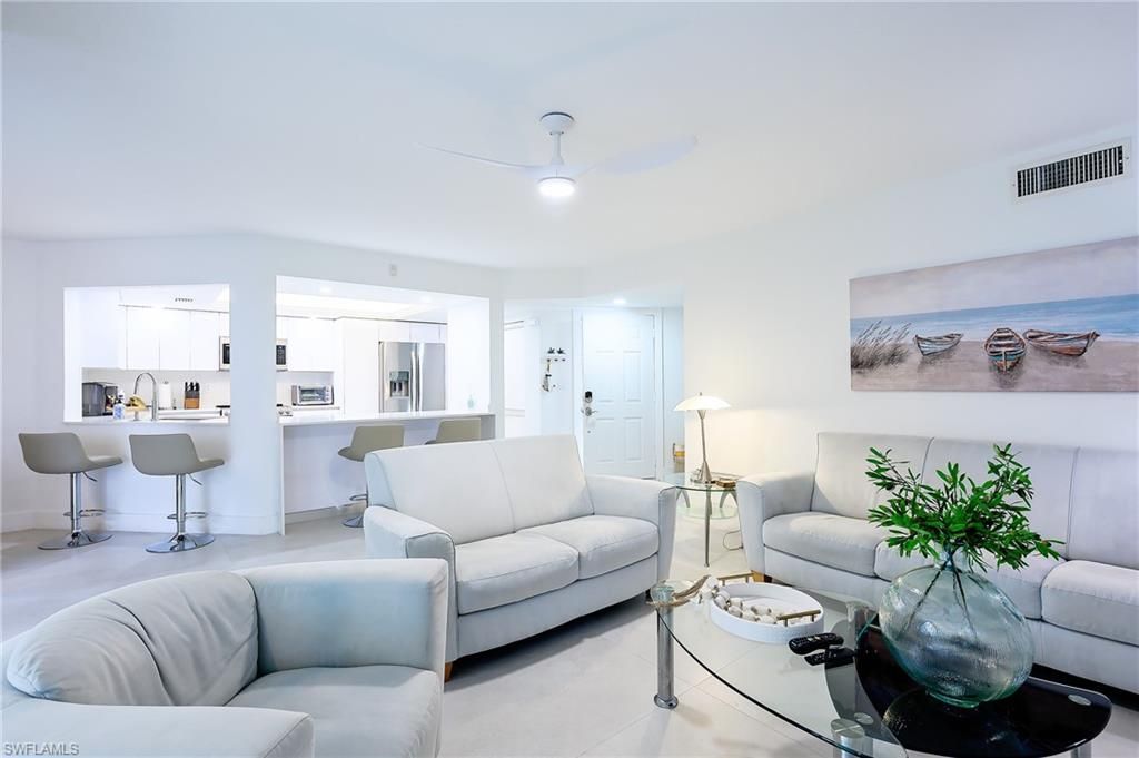 592 Beachwalk Cir, Unit N202, Naples, FL 34108 Photo