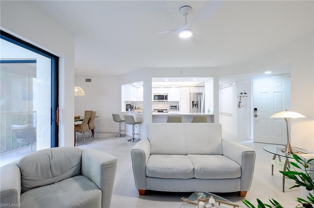 592 Beachwalk Cir, Unit N202, Naples, FL 34108 Photo