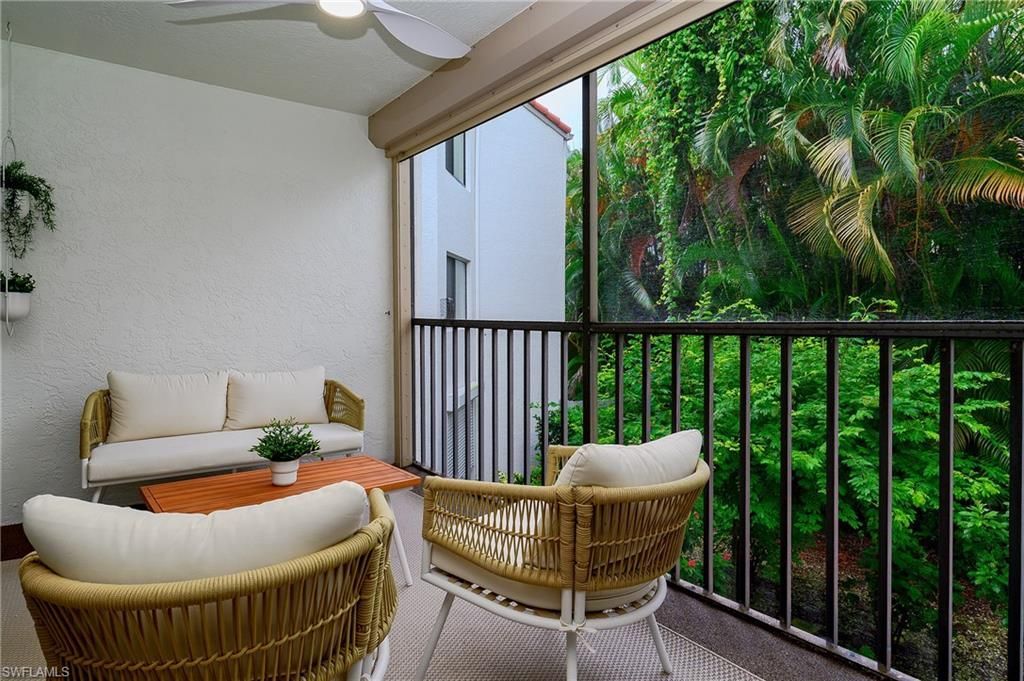 592 Beachwalk Cir, Unit N202, Naples, FL 34108 Photo