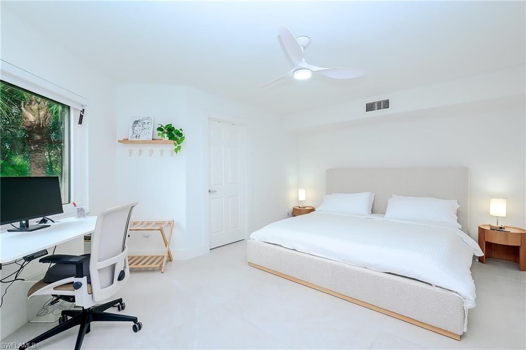 592 Beachwalk Cir, Unit N202, Naples, FL 34108 Photo